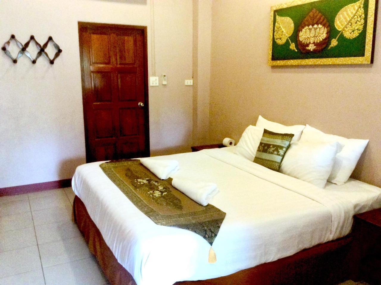 The Nine Guest House Kanchanaburi Dış mekan fotoğraf