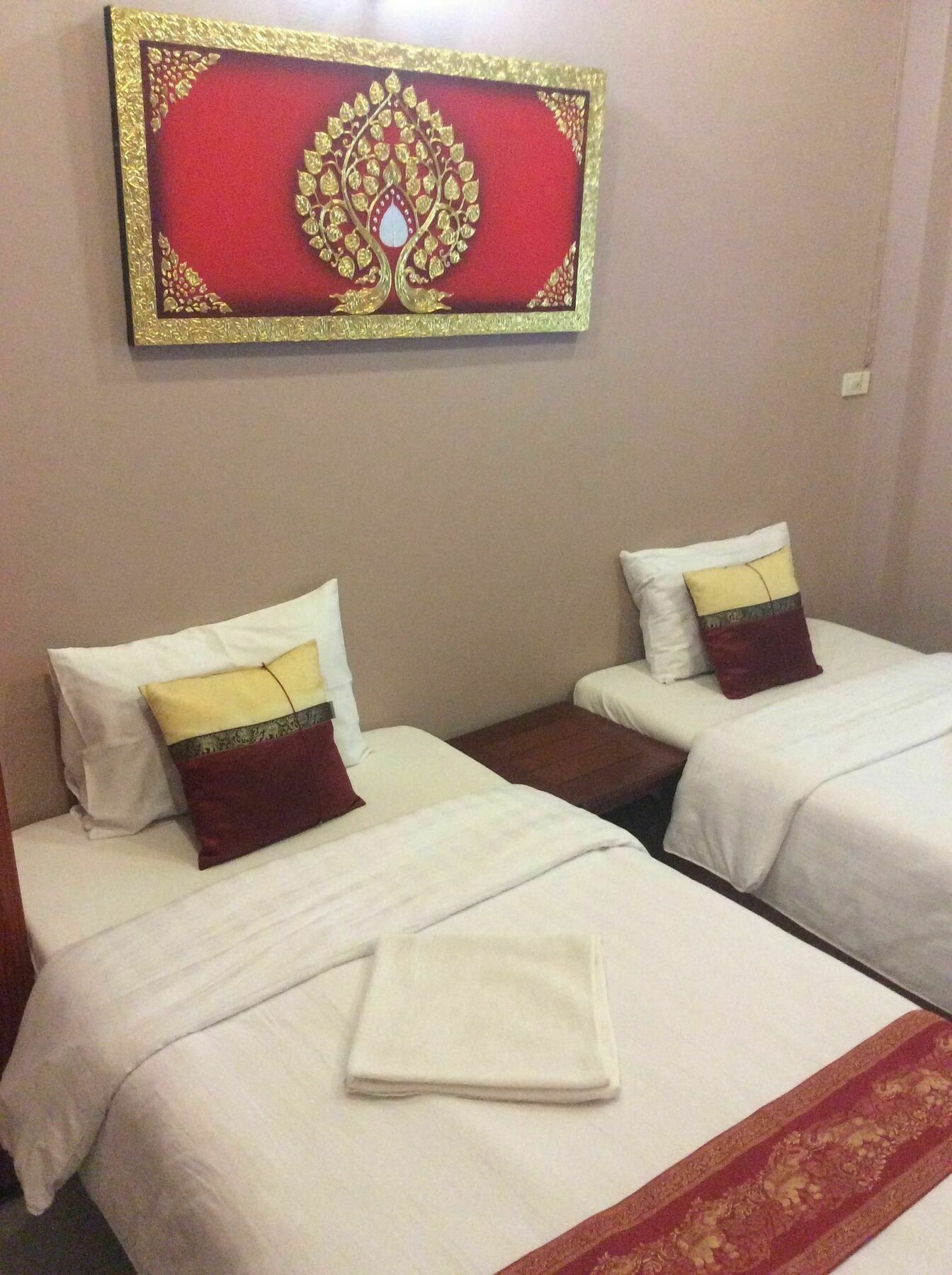 The Nine Guest House Kanchanaburi Dış mekan fotoğraf