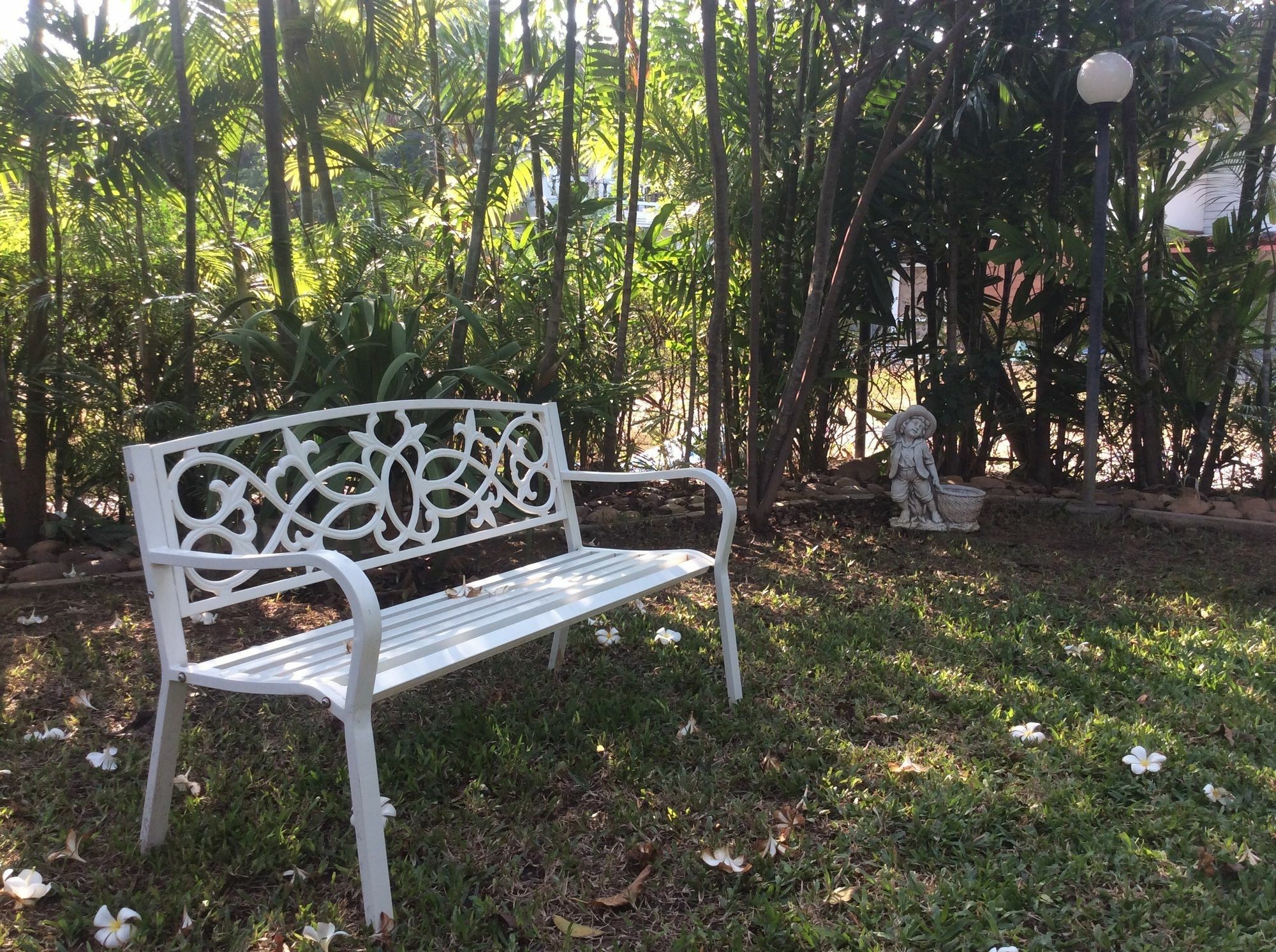The Nine Guest House Kanchanaburi Dış mekan fotoğraf