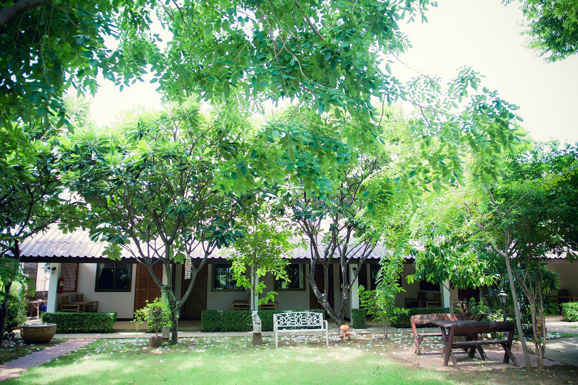The Nine Guest House Kanchanaburi Dış mekan fotoğraf